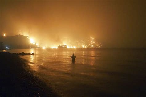 Wildfires rampage through forests in Greece: ‘It’s a biblical catastrophe’ - oregonlive.com