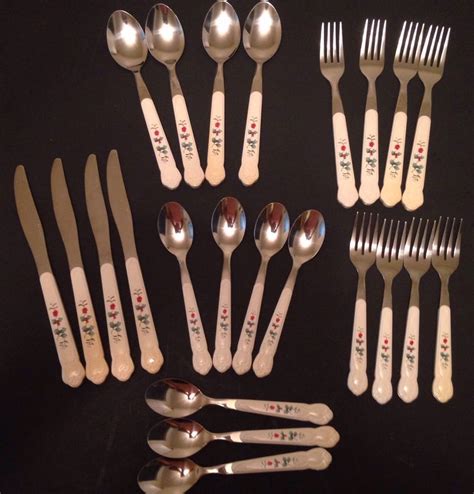 23 Pc Lot PFALTZGRAFF WINTERBERRY SILVERWARE Utensil SERVICE FOR 4 + xtra Spoons #PFALTZGRAFF ...