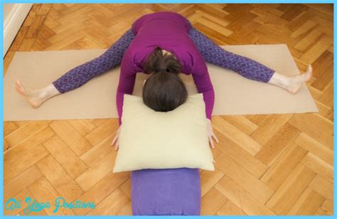 Yoga poses quadratus lumborum - AllYogaPositions.com