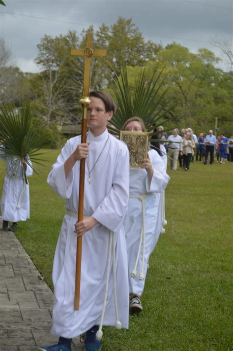 Acolytes at Saint Monica's Episcopal Church | Saint Monica's Episcopal Church