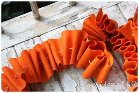 Ruffled Fall Felt Garland