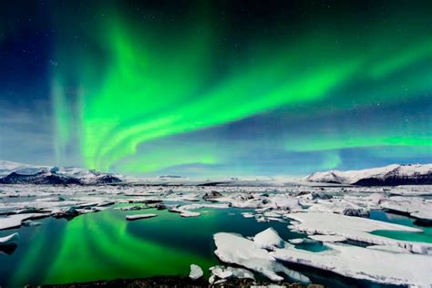 Aurora Borealis, The Wonderful Light in The North Pole's Sky ...