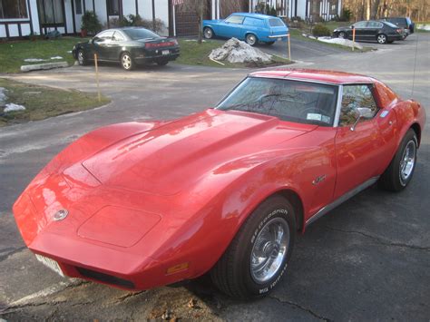 File:74 Chevrolet Corvette Stingray-Millie Migia Red.jpg