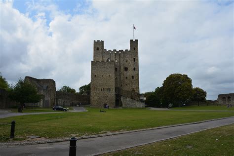 Great Castles - Gallery - Rochester Castle