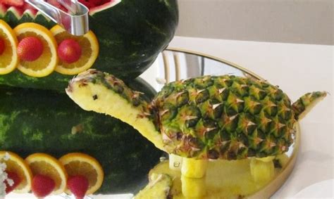 Amazing Pineapple Carving Art | Most Unbelievable & Amazing Things in the World, Incredible ...