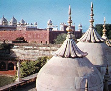 Pearl Mosque | mosque, Agra, India | Britannica