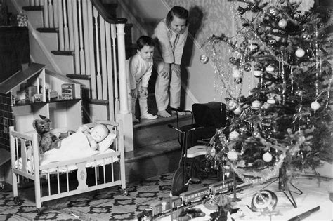 Vintage images of Christmas in years gone by | loveproperty.com