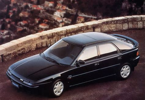 THE ULTIMATE CAR GUIDE: Mazda 323F Astina - Generation 6 (1993-1998)