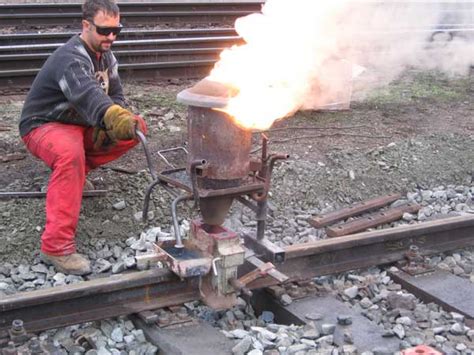 Do You Know The Railroad Thermite Welding of Grooved Rail | AGICO Rail