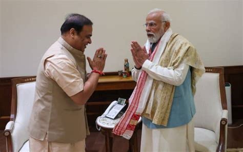 Chief Minister of Assam calls on Prime Minister