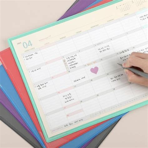 MochiThings: Desk Planners