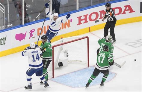 Steven Stamkos returns, Lightning beat Stars 5-2 in Game 3 of Stanley ...