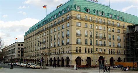 Berlin, Berlin – the legendary Adlon Kempinski | House & Hotel