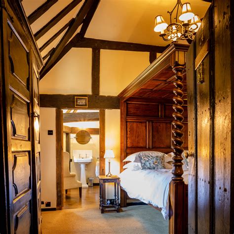 Historic Charm | The Crown Chiddingfold