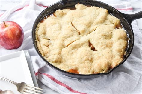 Cast Iron Skillet Apple Pie | Your Homebased Mom