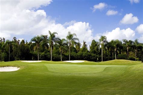 Heritage Harbor, Lutz, Florida - Golf course information and reviews.