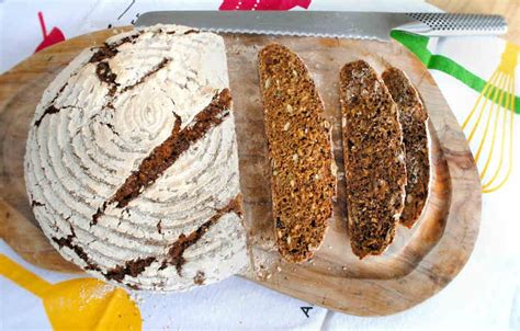 Black treacle bread recipe, easily adapted to be gluten free. Use light rye and spelt flour for ...