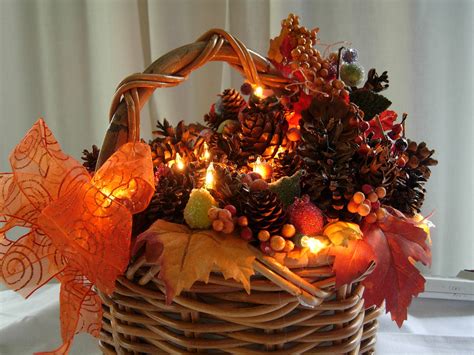 Autumn Basket Centerpieces ~ Autumn Crafts Picture