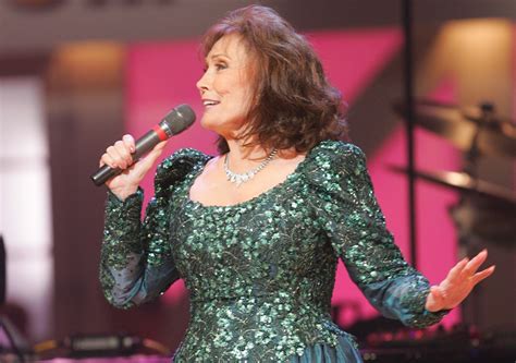 Beloved and Inspiring Country Singer Loretta Lynn Dead at 90 – La Voce di New York