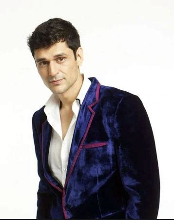 Niketan Madhok age, height, weight, wife, dating, net worth, career, bio