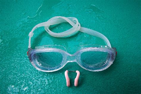 Swimming Goggles with Nose Clip Stock Image - Image of scuba, green: 10779123