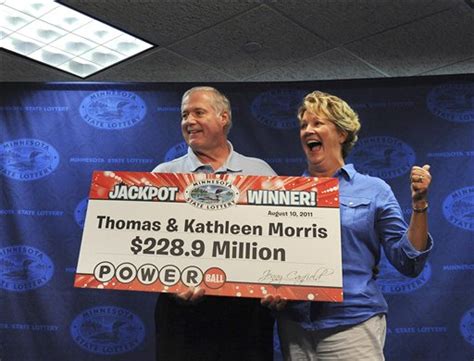 Minnesota Powerball winners look to retire, help family | Local News | wcfcourier.com