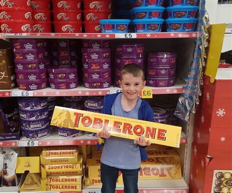 Giant Toblerone Bar - What's Goin' On In The Kitchen?