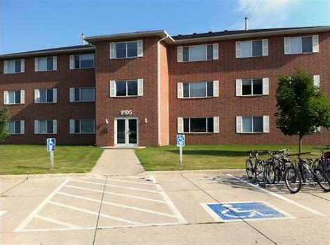 Campus Court Apartments - Apartments in Cedar Falls, IA | Apartments.com