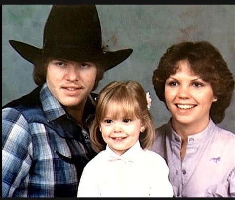 Toby Keith Shelley and Tricia | Keith, Country music singers, Country songs