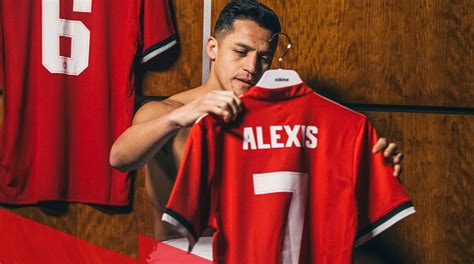 Alexis Sanchez breaks Manchester United shirt sales record - The Statesman