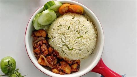 Resep Nasi Daun Jeruk, Aroma dan Rasanya Menggoda Banget