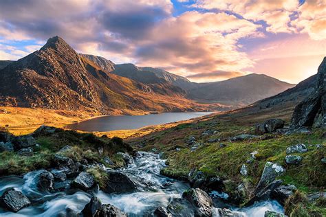 Wales: Sehenswürdigkeiten & Natur im Land entdecken