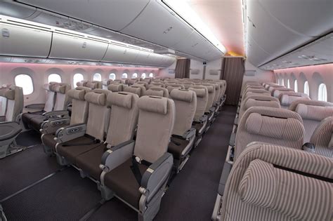 Japan Airlines to Take Delivery of Their First 787 Dreamliner on March ...