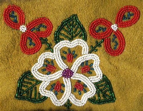 Metis beading by Diane Wilscam on Pinterest | Beadwork, Beading ... | Beaded embroidery, Native ...