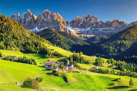 Italian Dolomites - travel with a group to this stunningly scenic destination