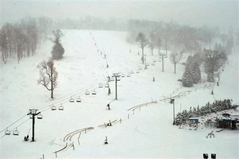 Spring Snowstorm Reopens Skiing at Seven Springs | First Tracks!! Online Ski Magazine