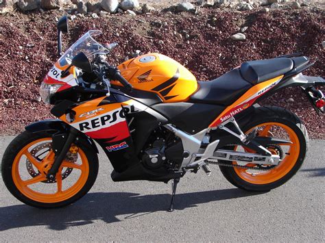 Honda CBR 250 Repsol Edition One Mile! GREAT BUY!! Perfect Christmas Present!