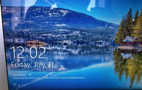 How to Customize the Windows 10 Lock Screen « Windows Tips