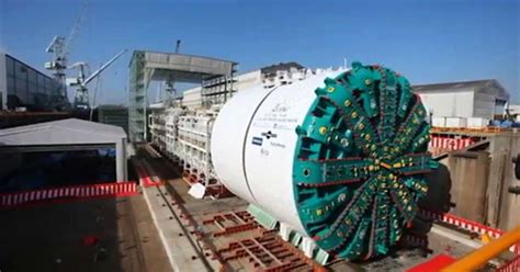 Big Bertha – world’s largest tunnel boring machine – facing big Seattle challenge - CBS News