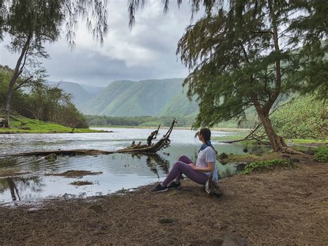 Hawaii - Pololu Valley Hike to the Remote Honokane Nui Lookout