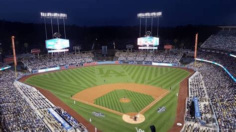 Dodgers night game Dodger Stadium