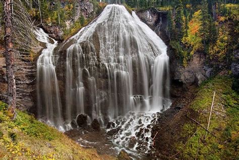 12 Types of Waterfalls to See in Your Lifetime