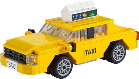 Travel Around With These LEGO Creator Yellow Taxi and Tuk Tuk Sets