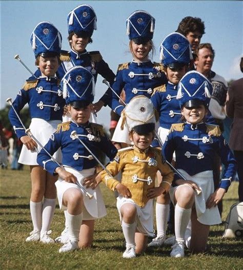 Majorettes | Carnevale, Costumi