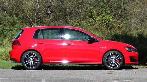 Review: 2017 Volkswagen Golf GTI Sport