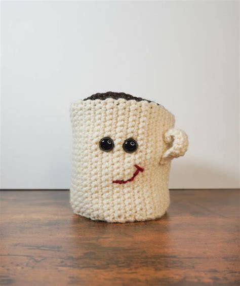 Cafecito Storage Cup | FaveCrafts.com