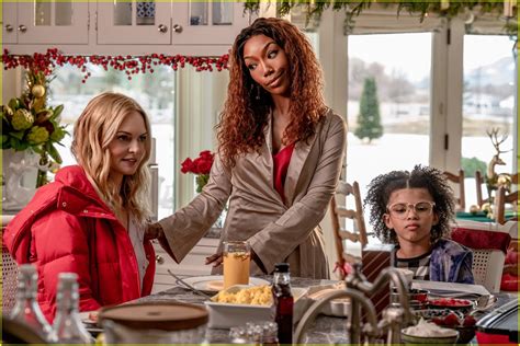 Netflix's Christmas Slate Kicks Off with Brandy's 'Best. Christmas. Ever' - Watch the Trailer ...