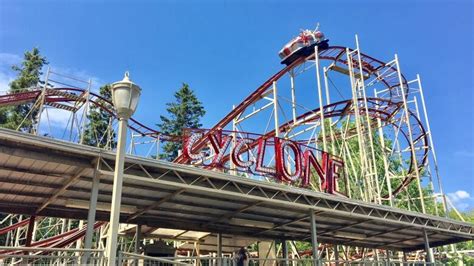 Stuck on the Cyclone? Rollercoaster can be stopped due to weather, car ...