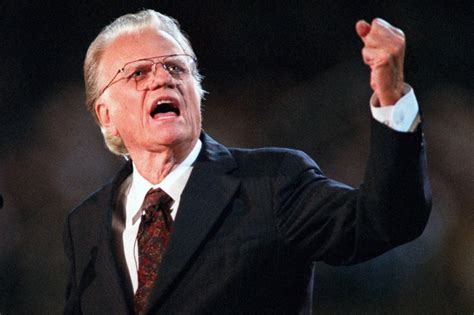 Evangelist Billy Graham dies at age 99; reached millions