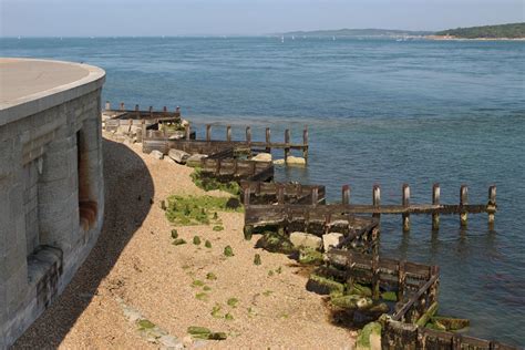 Groynes, Hurst Castle, Milford-on-Sea - Beautiful England Photos